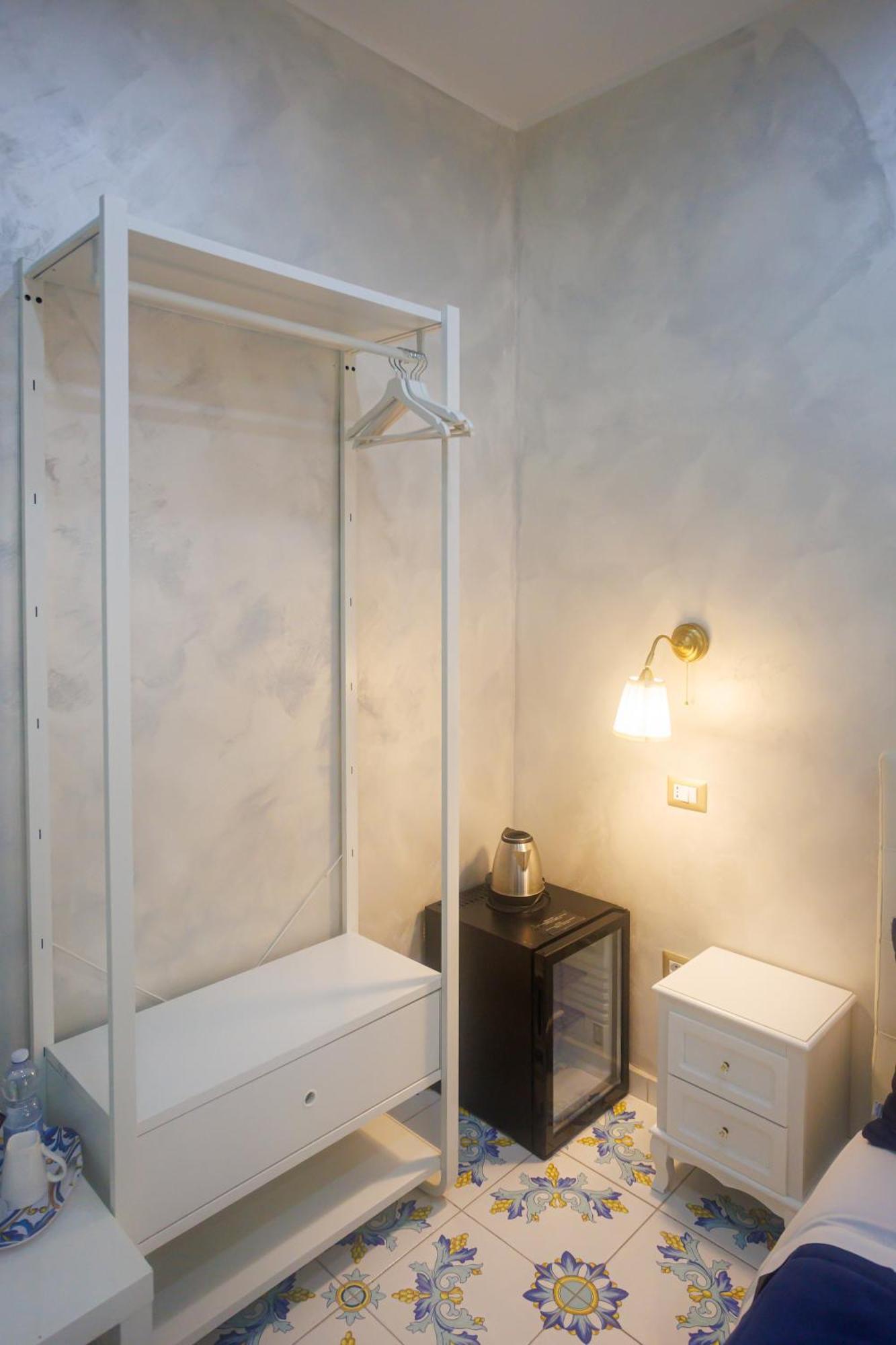 ナポリ Alma Adry Bed & Breakfast エクステリア 写真