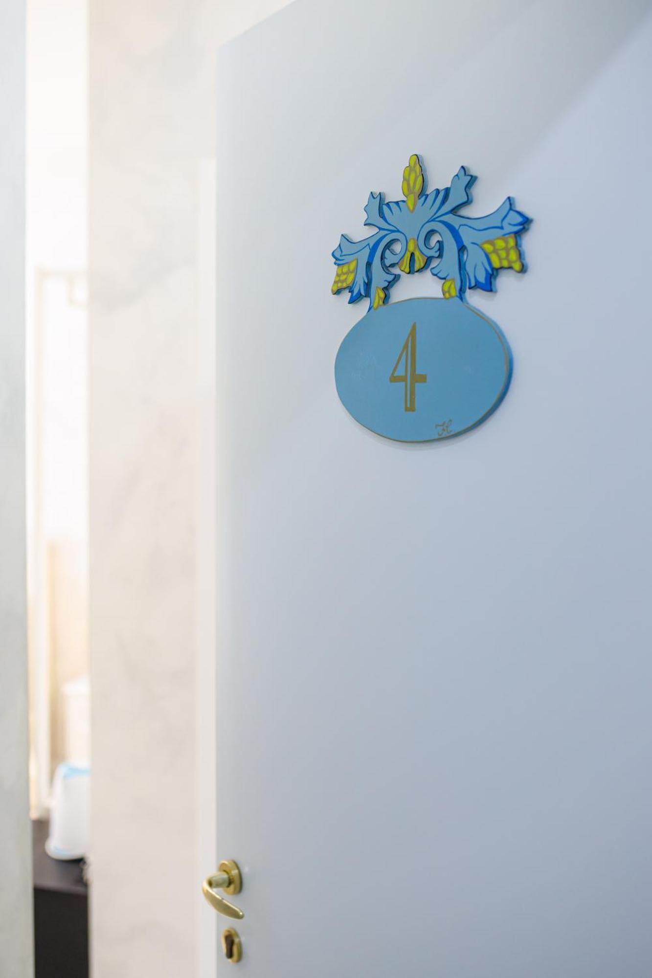 ナポリ Alma Adry Bed & Breakfast エクステリア 写真