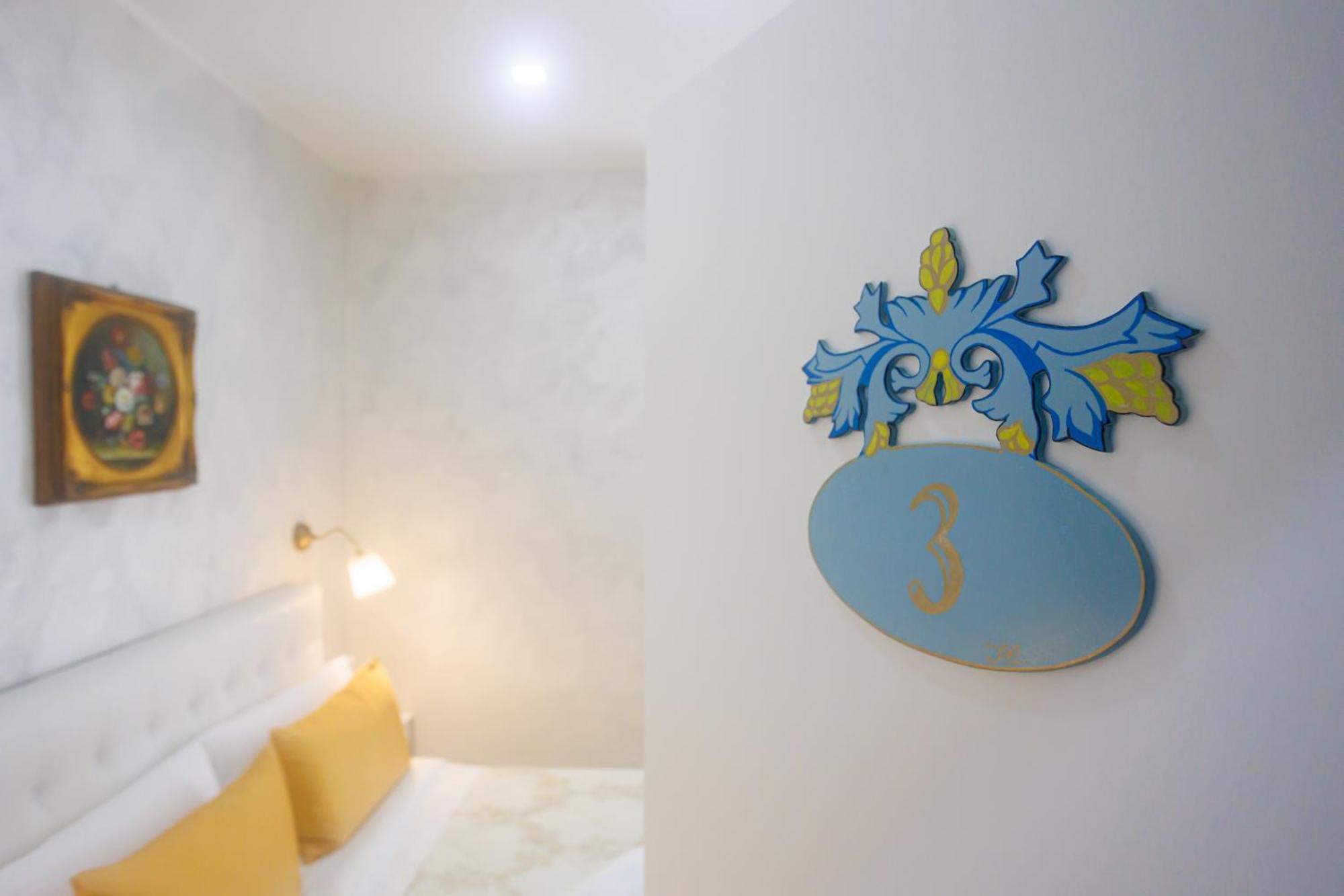 ナポリ Alma Adry Bed & Breakfast エクステリア 写真