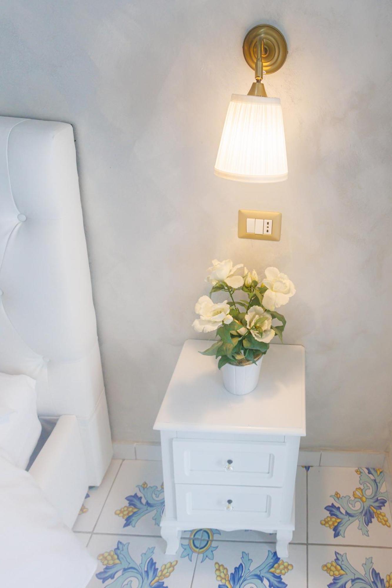 ナポリ Alma Adry Bed & Breakfast エクステリア 写真